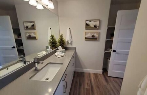 Richfield Apartment | Monroe Mountain Suite - Castle Rock Condos