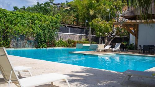 La Iglesia Apartment | Monserrat Residences