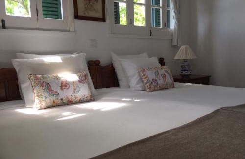 Caloura House | Monserrate - Galera Cottage