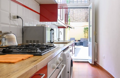 Trastevere Apartment | *Monserrato Garden*