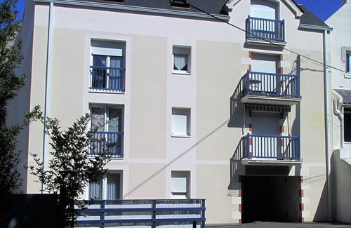 Saint-Marc-sur-Mer Apartment | Monsieur Hulot's Studio 100 m from the beach