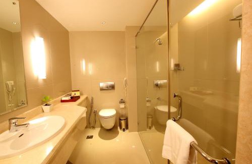 Palarivattom Hotel | Monsoon Empress Kochi