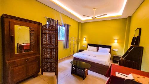 Pirmed Cabin | Monsoon Retreats Treehouse