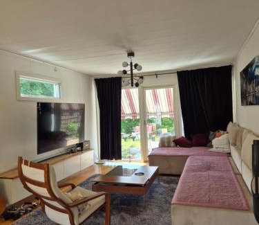Jarfalla Villa | Monsun