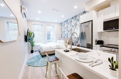 Plateau Mont Royal Apartment | Mont Royal Suites