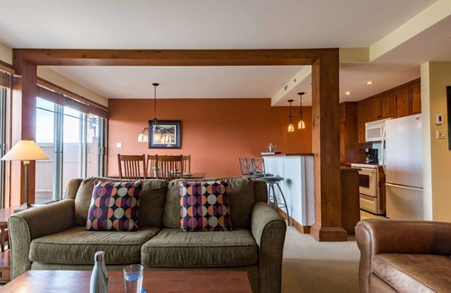 Mont-Tremblant Condo | Mont-Tremblant - Altitude 172-2