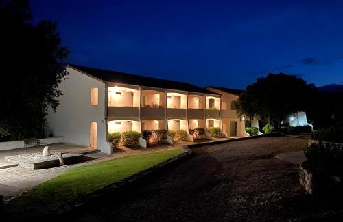 Mollans-sur-Ouveze Apartment | Mont-Ventoux, Provence, Appartement avec vue panoramique et piscine