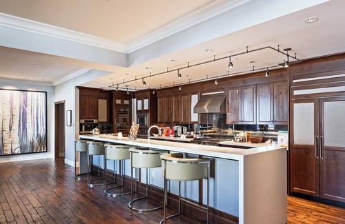 Empire Pass Condo | Montage Penthouse: 4 BR, Slopeside, Spacious Interiors, Fireplaces, Shared Spa, Sleeps 10
