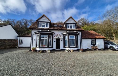 Kilmun House | Montague Villa