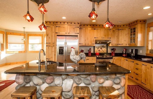 Kalispell House | Montana Dreams Getaway - The Lodge