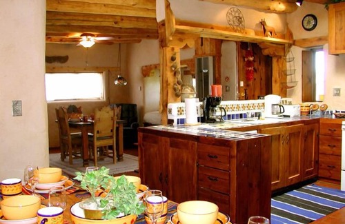 Arroyo Seco House | Montana Luz Hacienda Views, Air Condition, Enclosed yard, Hot tub and Sauna