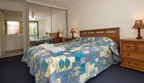 Mermaid Beach Hotel | Montana Palms Resort