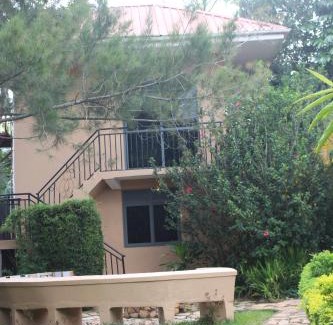 Fort Portal Hotel | Montane Safaris Hotel