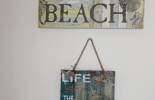 Montauk Condo | MONTAUK CONDO RENOVATED 1 BEDROOM WATERFRONT ON FORT POND BAY