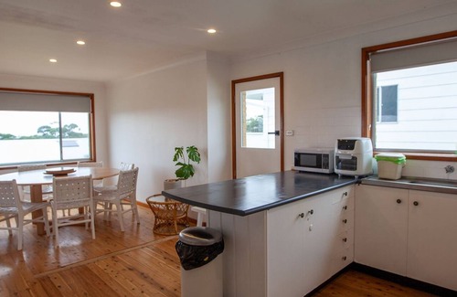 Bermagui House | MONTAVIEW: 24 Mumbulla Street