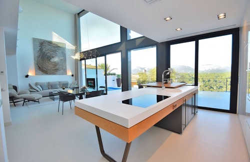 Buger Ski Chalet | Montblau 049 exclusive villa with private swimming pool, jacuzzi, barbecue and air conditioning