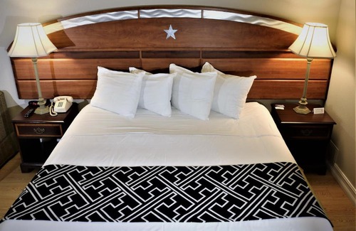 Kissimmee Hotel | Monte Carlo Inn- Near Disney