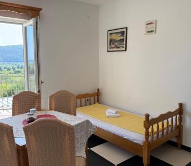 Prijevor Apartment | Monte Lastva Apartments