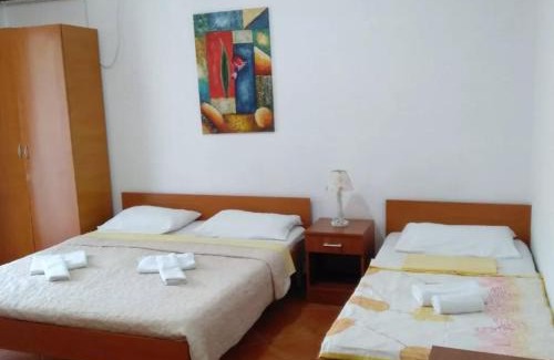 Maini Apartment | Montenegrina