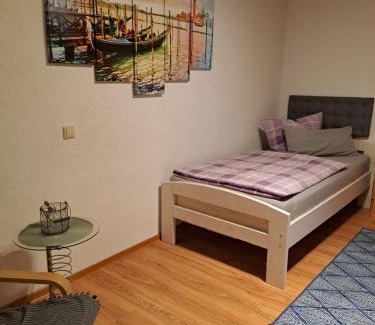 Memmendorf Apartment | Monteur- und Ferienwohnung in Hainichen OT Bockendorf - Erdgeschosswohnung - Familie Weber