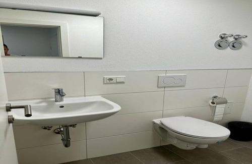 Wuerzburg Apartment | Monteurswohnung mit Ausblick Über Würzburg - Wlan - Parkplätze - A3 Nähe