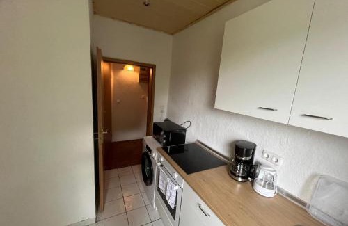 Neumuenster Apartment | Monteurswohnung mit Durchgangszimmer nähe Innenstadt
