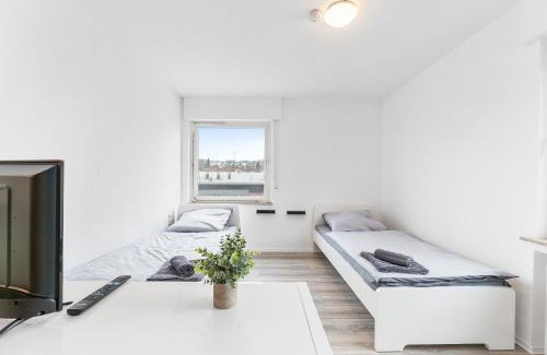 Ebersbach an der Fils Apartment | MONTEURWOHNUNG in Ebersbach EB02 RAUMSCHMIDE Apartments