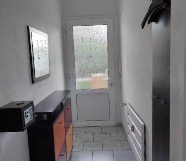 Rheydt Apartment | Monteurwohnung 6 P. Mönchengladbach Rheydt