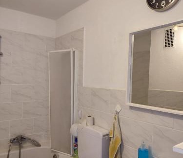 Rheydt Apartment | Monteurwohnung 6 P. Mönchengladbach Rheydt