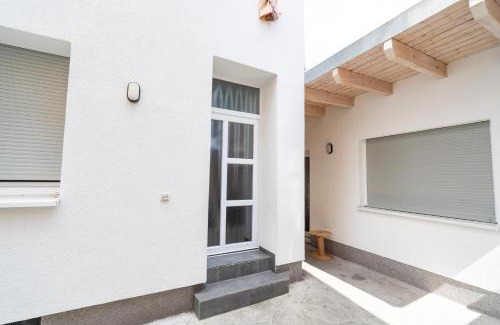 Ludwigshafen-Friesenheim Apartment | Monteurwohnungen direkt an der BASF Tor 5