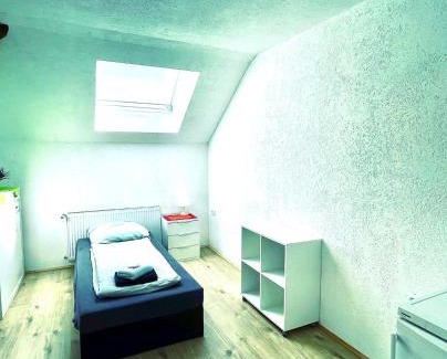 Glesien House | Monteurzimmer am Flughafen
