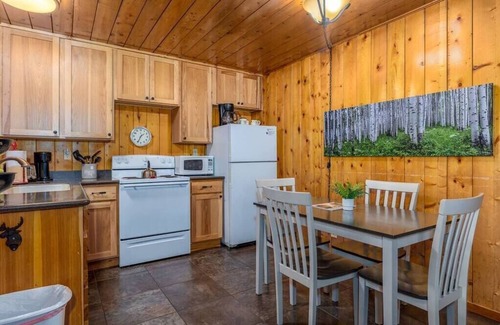 Greer Cabin | Monteverde Getaway (Cabin 106)