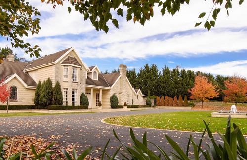 Traralgon House | Montfort Manor - Luxury in Gippsland
