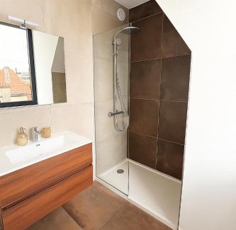 Sint-Lambrechts-Woluwe House | Montgomery Rooms & Suites