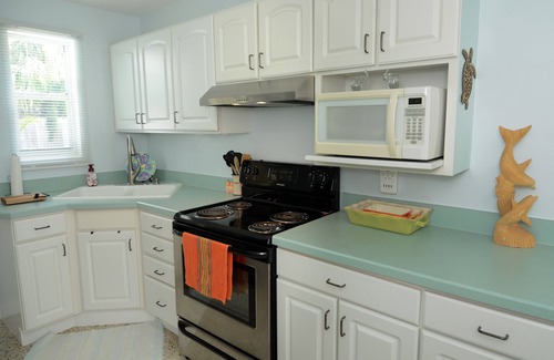 Roberta Heights In Oakdale Park House | Monthly specials!The Dolphin House! Pool home close to the beach & Pets Welcome