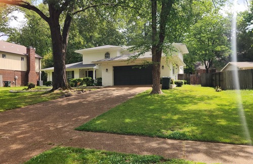 Cordova House | MONTHLY STAYS-Southern-Inspired 5-BR Luxury Home with Pool & Jetted Tub