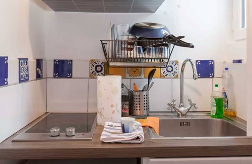 Montmartre Apartment | Montmartre: Cosy and romantic studio 2 steps from Sacré Coeur