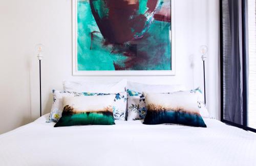 Clignancourt Bed & Breakfast | MONTMARTRE ROMANTIC, Bed & Breakfast - Paris