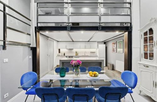 Clignancourt Apartment | Montmartre Theater Loft