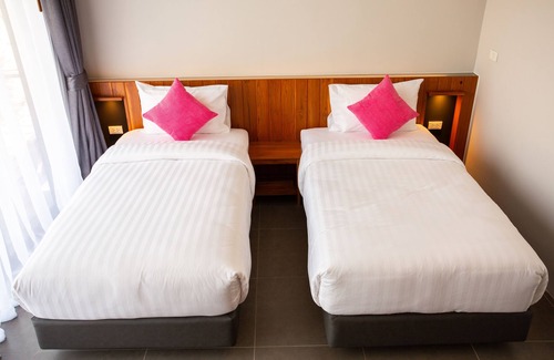 Nong Ya Plong Hotel | Montoro Resort
