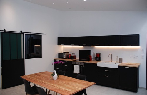 Montreuil-sur-Mer Apartment | Montreuil Appart Holidays SAS