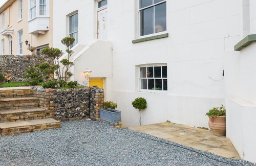 Broadstairs Apartment | Montrose Apartment by the sea