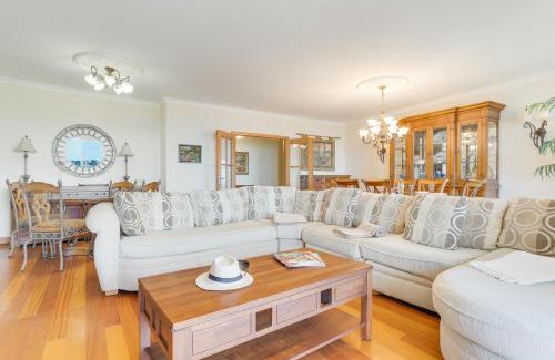 Sao Martinho Apartment | Monumental Ocean View by Atlantic Holiday
