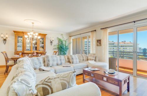 Sao Martinho Apartment | Monumental Ocean View by Atlantic Holiday