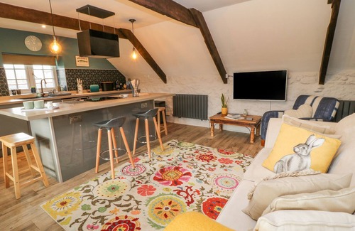 St. Cleer Cottage | MOOHEY BARN, character holiday cottage, with a garden in St Cleer