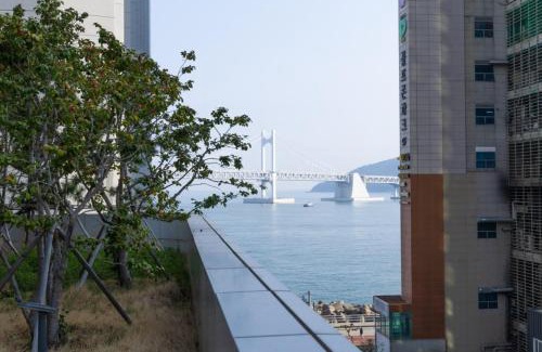 Suyeong-Gu Apartment | Mool Stay