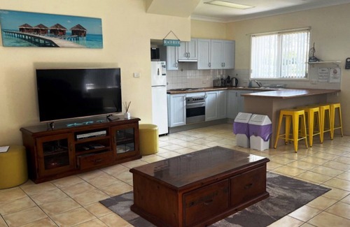Hawks Nest House | MOOLA MAGIC, TOP NOTCH