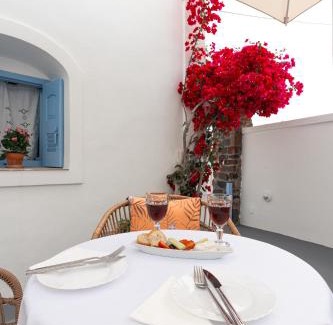 Vothon Villa | Moon Cactus Traditional Cave Suite with Jacuzzi