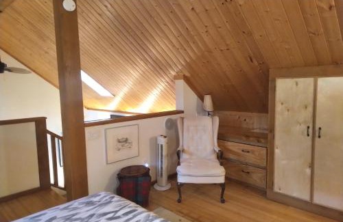Madeira Park House | Moon Dance Cabin
