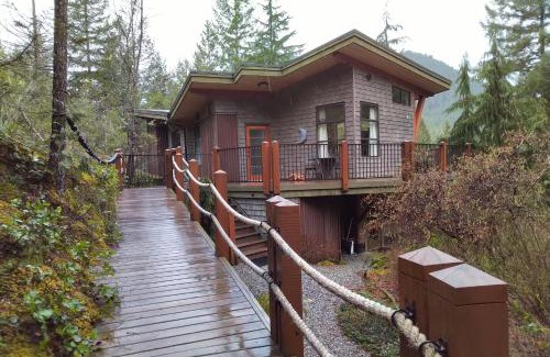 Madeira Park House | Moon Dance Perch